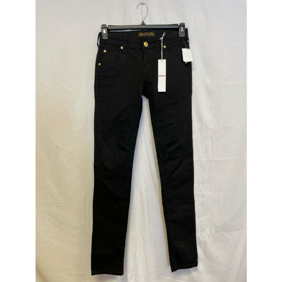 MSRP $245 VO Jeans Embellished Pocket Skinny Jeans Mid Rise Size 26 NWOT - Picture 1 of 4